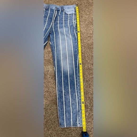 Women’s American Eagle Blue Jeans With White Stripes Mom Jeans Size 8 Extra Long - Picture 12 of 13